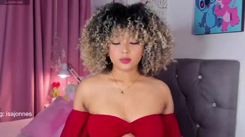 Snapshot of ebony_curly2 chatting on 05/19/26, 09:10 isa online show from 05/19/26, 09:10