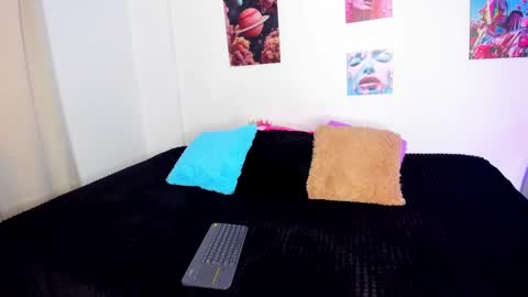 ebony_cute9 online show from 11/19/25, 07:14