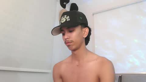 Snapshot of ebony_fuckboy chatting on 11/30/25, 04:33 ebony_fuckboy online show from 11/30/25, 04:33