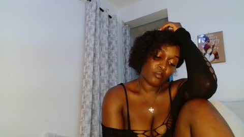 ebony online show from 12/21/25, 10:06