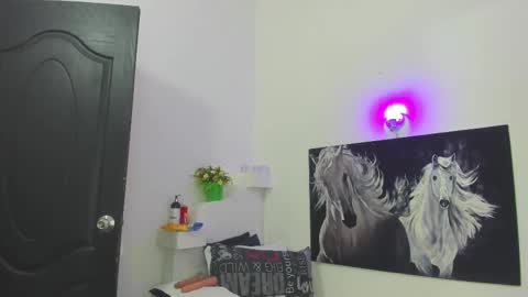 Snapshot of ebony_katterin chatting on 02/15/25, 07:17 ebony_katterin online show from 02/15/25, 07:17