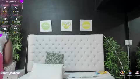 Snapshot of ebony_katterin chatting on 09/26/25, 10:52 ebony_katterin online show from 09/26/25, 10:52