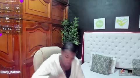 Snapshot of ebony_katterin chatting on 09/27/25, 11:04 ebony_katterin online show from 09/27/25, 11:04