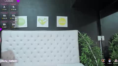Snapshot of ebony_katterin chatting on 09/30/25, 11:04 ebony_katterin online show from 09/30/25, 11:04