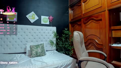 ebony_katterin online show from 04/04/26, 11:18