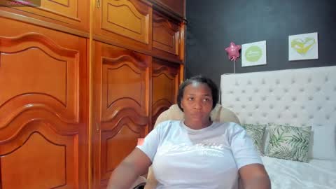 ebony_katterin online show from 05/04/26, 03:19