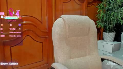 ebony_katterin online show from 06/03/26, 10:51