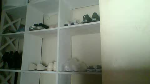 Malikia online show from 12/16/25, 07:52