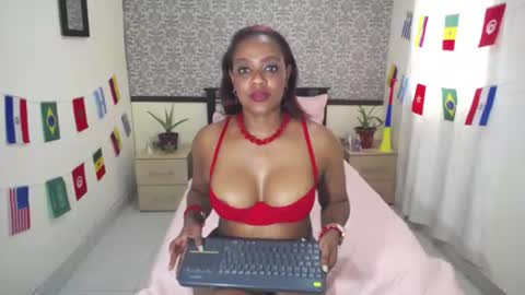 Snapshot of ebony_milf83 chatting on 06/16/26, 03:47 Eva online show from 06/16/26, 03:47