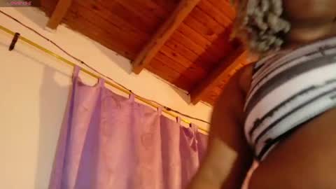 Snapshot of ebony_neighbormoans chatting on 06/10/26, 02:56 LINA online show from 06/10/26, 02:56
