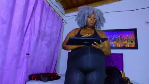 Snapshot of ebony_neighbormoans chatting on 07/07/26, 03:20 LINA online show from 07/07/26, 03:20