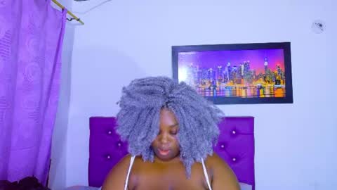 Snapshot of ebony_neighbormoans chatting on 07/17/26, 03:02 LINA online show from 07/17/26, 03:02