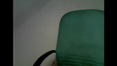 Snapshot of ebony_plumx12 chatting on 09/21/25, 07:21 Prisy online show from 09/21/25, 07:21