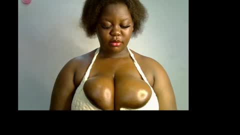Snapshot of ebony_plumx12 chatting on 05/25/26, 08:20 Prisy online show from 05/25/26, 08:20