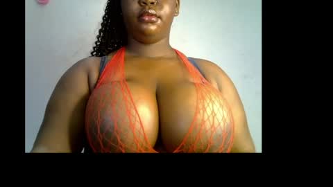 Snapshot of ebony_plumx12 chatting on 05/26/26, 08:54 Prisy online show from 05/26/26, 08:54