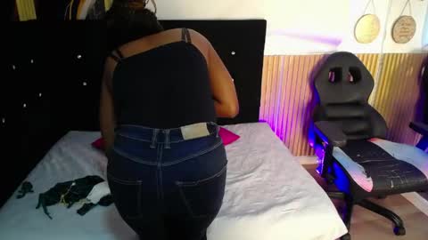 Snapshot of ebony_rizon chatting on 06/02/26, 01:13 ebony_rizon online show from 06/02/26, 01:13
