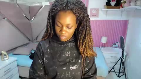 Snapshot of ebony_rizon chatting on 06/09/26, 01:01 ebony_rizon online show from 06/09/26, 01:01