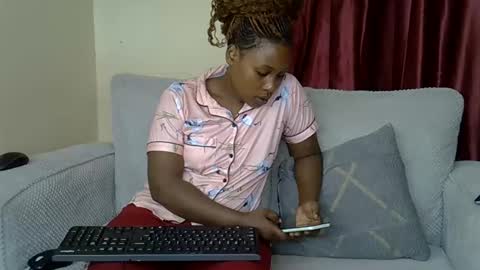 ebony_rubie online show from 04/18/26, 10:41