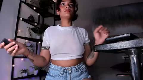 Snapshot of ebonyana chatting on 03/03/25, 07:17 Anna online show from 03/03/25, 07:17