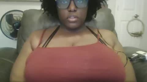 ebonybigtitqueen1 online show from 10/09/25, 08:07