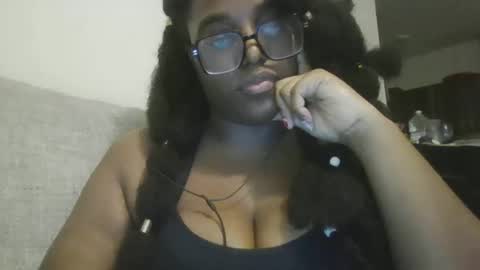 ebonybigtitqueen1 online show from 10/17/25, 01:53