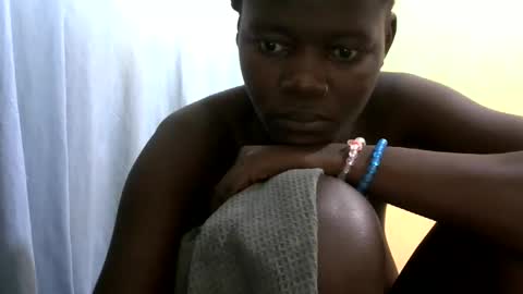 ebonybloom01 online show from 10/30/25, 11:33