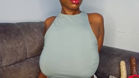 Ebony Melanie online show from 12/13/25, 09:31