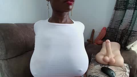 Ebony Melanie online show from 02/13/26, 04:30