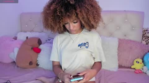 Queen Ebony online show from 11/20/25, 08:30