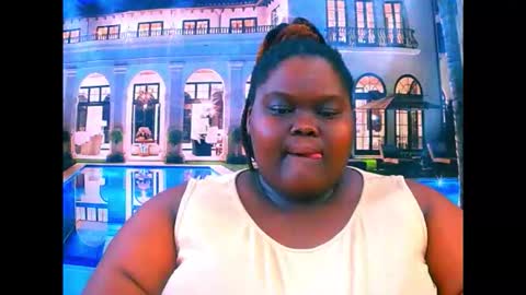 Snapshot of ebonyhotbuns4u2luv chatting on 04/23/26, 07:52 ebonyhotbuns4u2luv online show from 04/23/26, 07:52