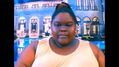 Snapshot of ebonyhotbuns4u2luv chatting on 04/26/26, 08:23 ebonyhotbuns4u2luv online show from 04/26/26, 08:23
