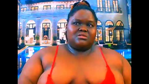 Snapshot of ebonyhotbuns4u2luv chatting on 04/28/26, 06:46 ebonyhotbuns4u2luv online show from 04/28/26, 06:46