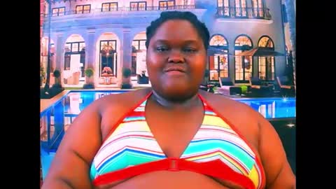 Snapshot of ebonyhotbuns4u2luv chatting on 05/05/26, 06:49 ebonyhotbuns4u2luv online show from 05/05/26, 06:49