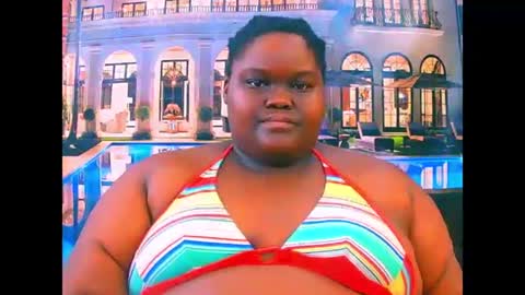 Snapshot of ebonyhotbuns4u2luv chatting on 05/11/26, 05:13 ebonyhotbuns4u2luv online show from 05/11/26, 05:13