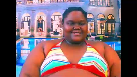 Snapshot of ebonyhotbuns4u2luv chatting on 05/11/26, 06:27 ebonyhotbuns4u2luv online show from 05/11/26, 06:27