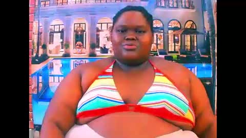 Snapshot of ebonyhotbuns4u2luv chatting on 05/13/26, 07:00 ebonyhotbuns4u2luv online show from 05/13/26, 07:00