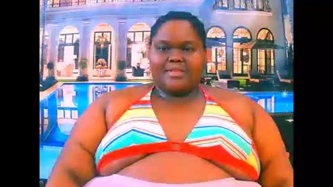 Snapshot of ebonyhotbuns4u2luv chatting on 05/16/26, 10:52 ebonyhotbuns4u2luv online show from 05/16/26, 10:52