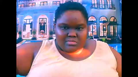 Snapshot of ebonyhotbuns4u2luv chatting on 05/19/26, 06:25 ebonyhotbuns4u2luv online show from 05/19/26, 06:25