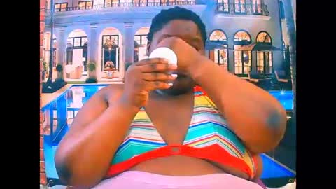 Snapshot of ebonyhotbuns4u2luv chatting on 05/25/26, 08:15 ebonyhotbuns4u2luv online show from 05/25/26, 08:15