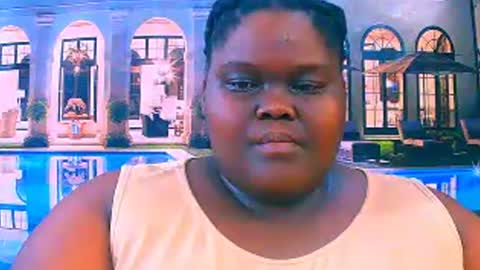 Snapshot of ebonyhotbuns4u2luv chatting on 06/28/26, 12:27 ebonyhotbuns4u2luv online show from 06/28/26, 12:27