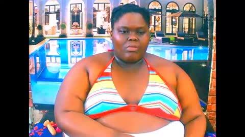 Snapshot of ebonyhotbuns4u2luv chatting on 07/17/26, 11:28 ebonyhotbuns4u2luv online show from 07/17/26, 11:28