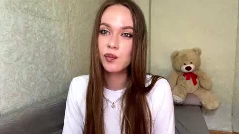 Lily online show from 06/19/26, 06:51