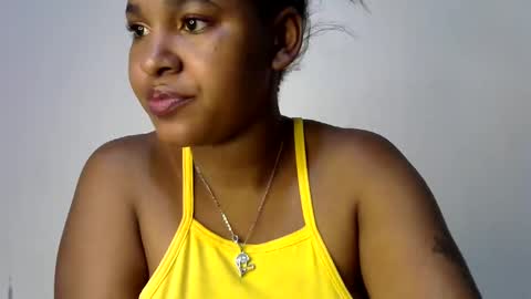 Snapshot of ebonyluna229320 chatting on 01/22/25, 09:02 i am clara online show from 01/22/25, 09:02