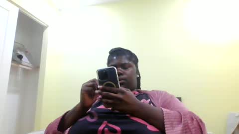 MistressNubian1 online show from 01/04/25, 09:32