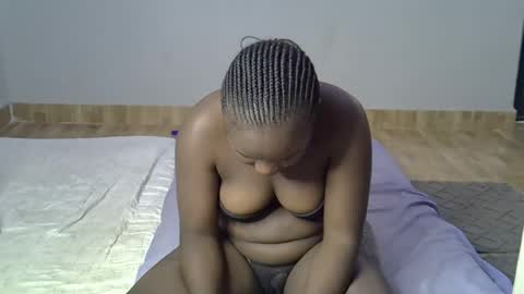 Snapshot of ebonyrapunzelle chatting on 06/22/26, 12:46 ebonyrapunzelle online show from 06/22/26, 12:46