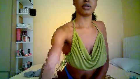 Snapshot of ebonytanqueen chatting on 06/16/26, 10:56 ebonytanqueen online show from 06/16/26, 10:56