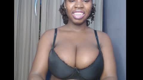 Snapshot of ebonyx_dripqueen chatting on 02/08/26, 06:39 Loveth online show from 02/08/26, 06:39
