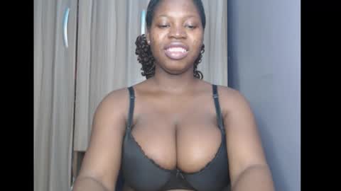 Snapshot of ebonyx_dripqueen chatting on 02/09/26, 06:28 Loveth online show from 02/09/26, 06:28