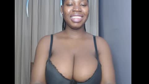 Snapshot of ebonyx_dripqueen chatting on 02/16/26, 06:53 Loveth online show from 02/16/26, 06:53