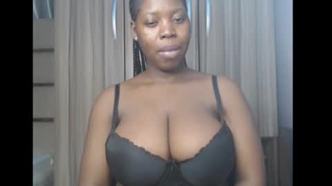 Snapshot of ebonyx_dripqueen chatting on 02/28/26, 09:10 Loveth online show from 02/28/26, 09:10